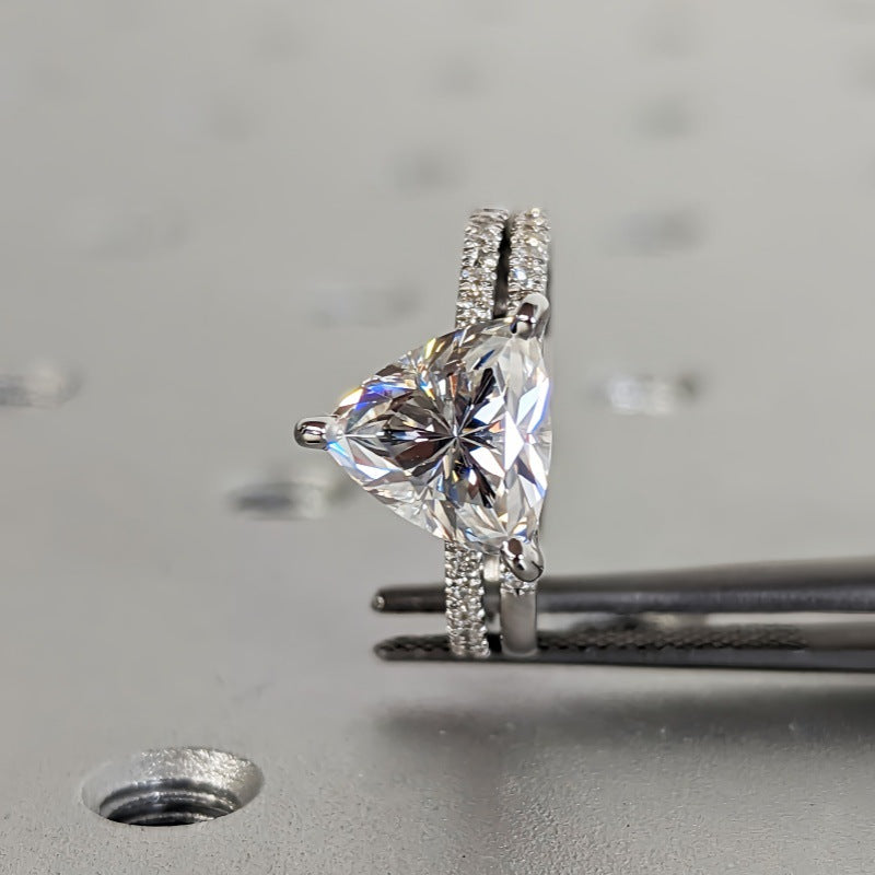 Fashion three-carat zircon couple ring