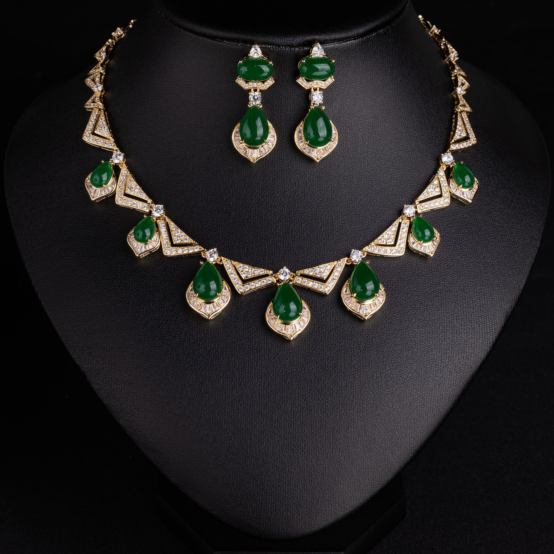 Luxury Ruby Red Crystal Necklace and Earrings Jewelry Set