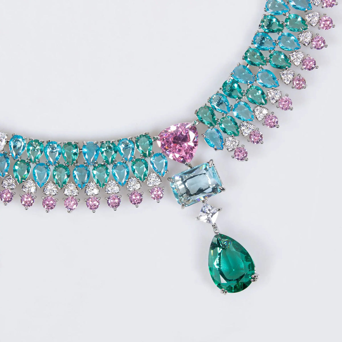 Parure de bijoux élégante avec pendentif en cristal bleu-vert en forme de larme