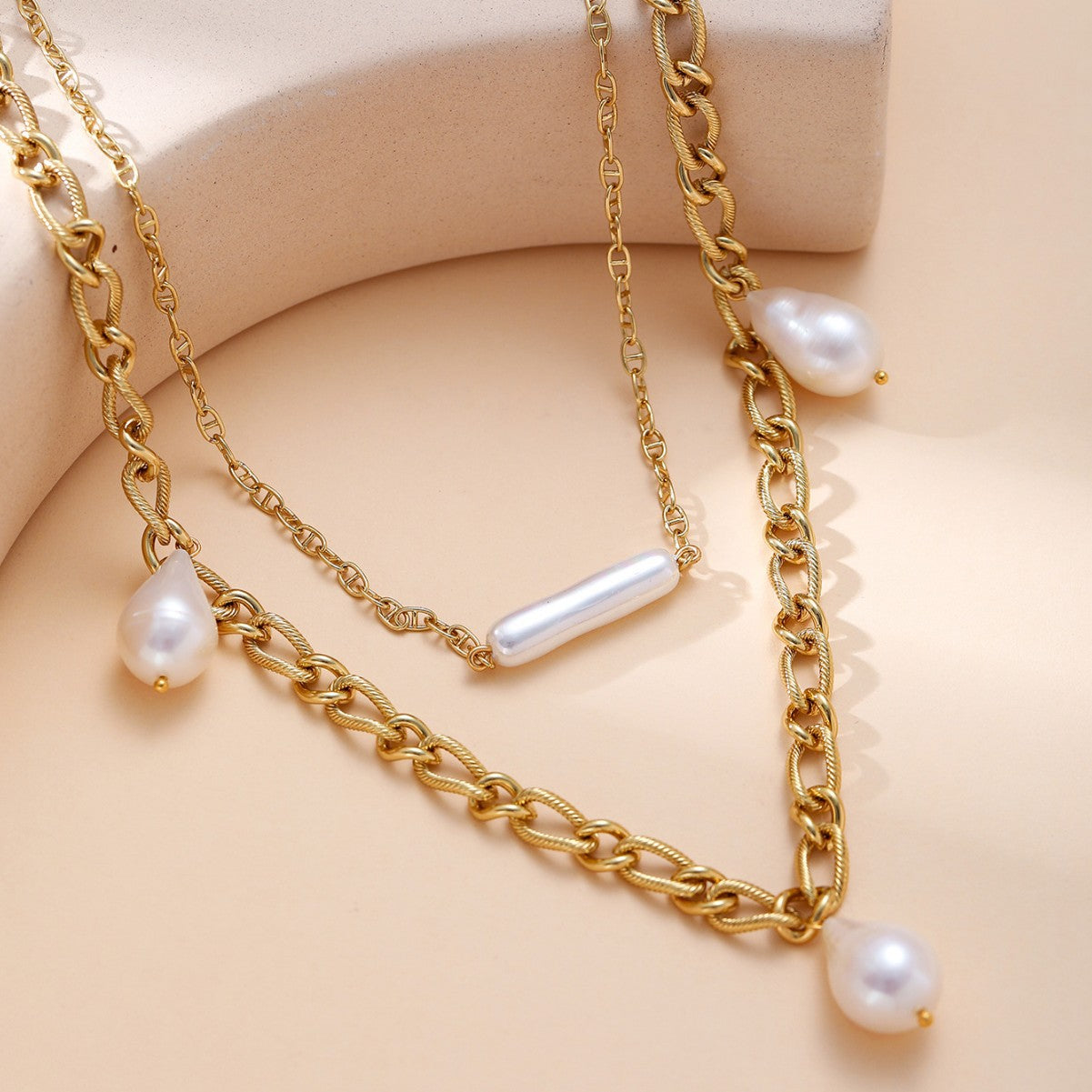 S925 sterling silver special-shaped imitation pearl necklace