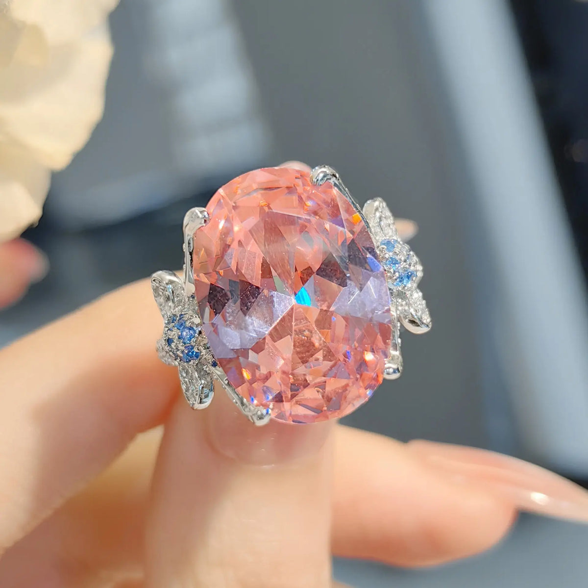 Série de pierres précieuses couleur œuf de pigeon rose de luxe léger