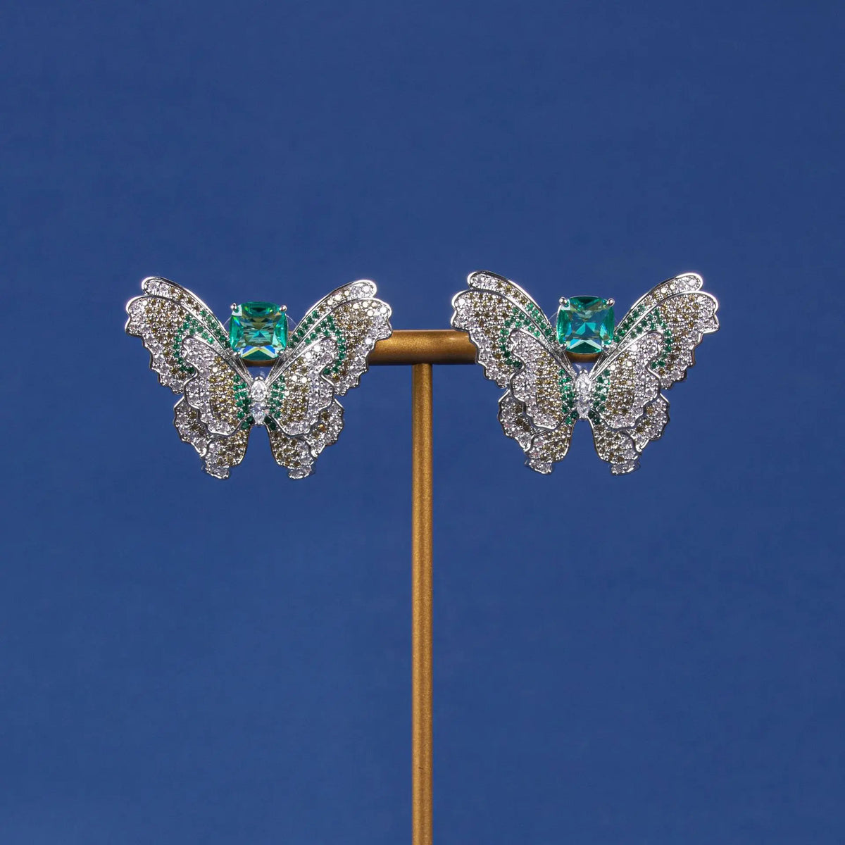 Nouveau collier papillon couleur double zircon serti