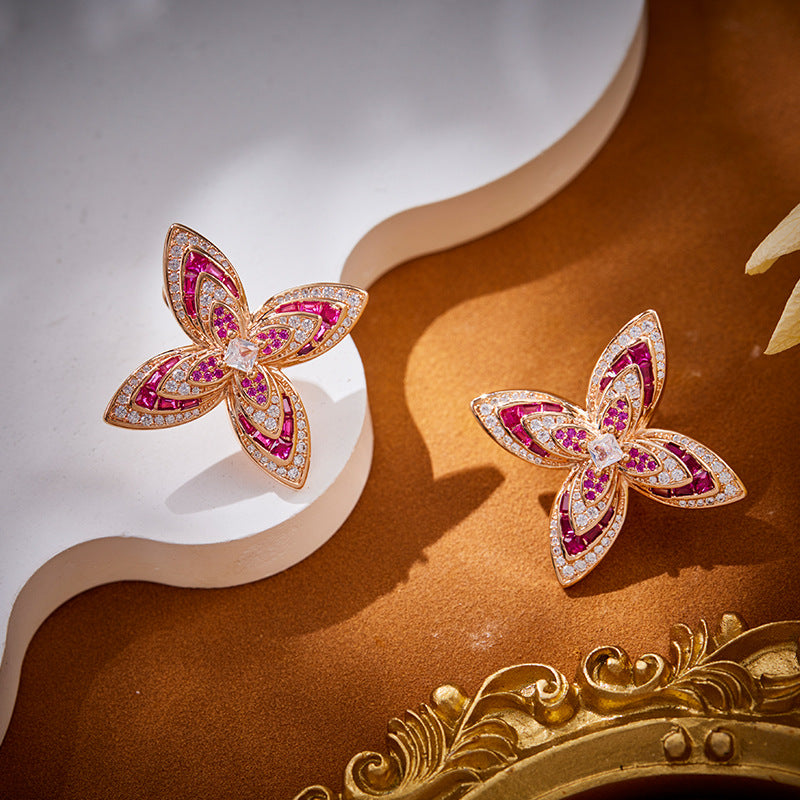 Stylish Gold Plated Diamond Flower Design Earrings