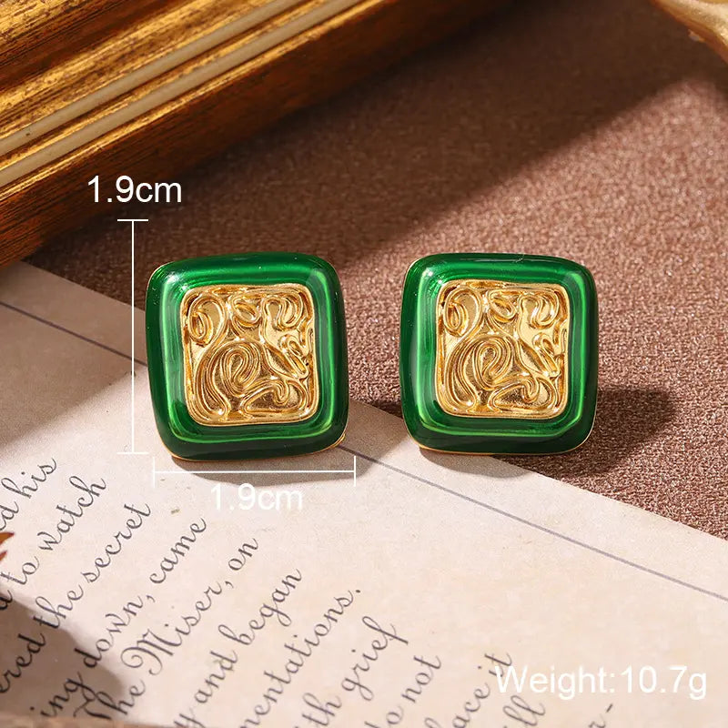 Boucles d'oreilles clous fantaisie médiévales, série