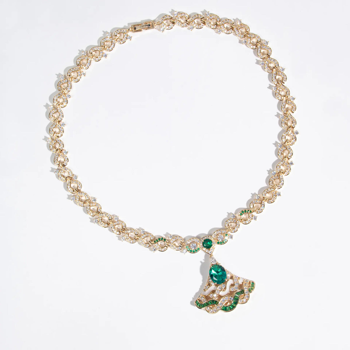 Collier pendentif de luxe en cristal émeraude pour femme