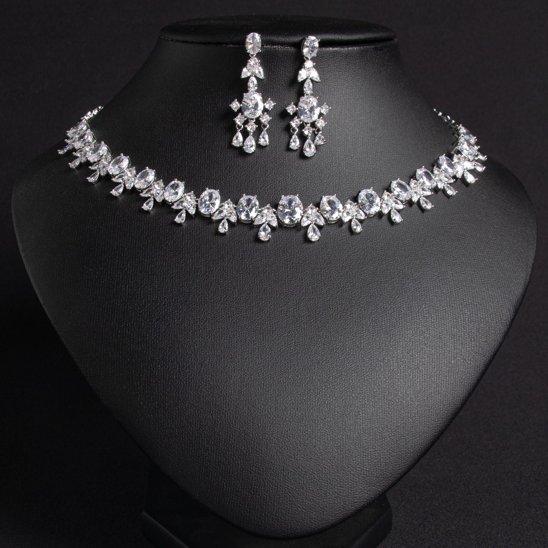 Luxury Aqua Blue & Pink Crystal Necklace Set for Women – Elegant Statement Jewelry