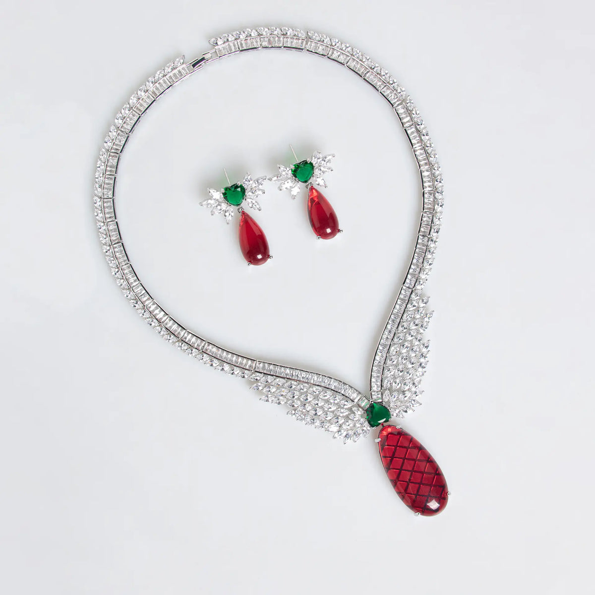 Ensemble Collier et Boucles d'Oreilles en Zircon Médiéval Français Ailes d'Ange pour Femme