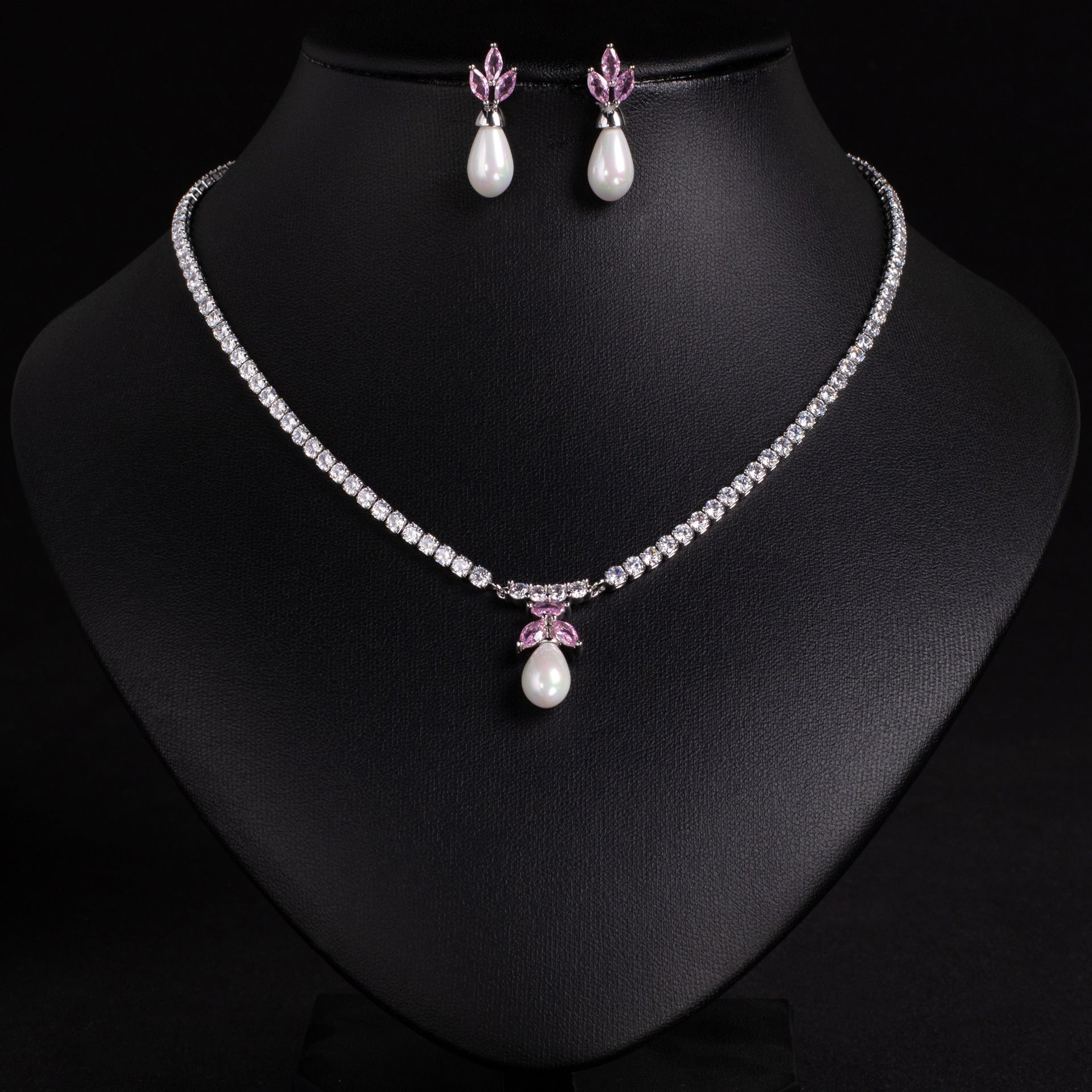 Luxury Pearl Drop Crystal Necklace Earrings Set – Elegant Jewelry for Women
