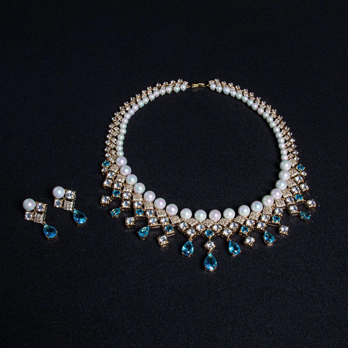 Parure de bijoux de luxe en perles et cristaux bleus pour femme