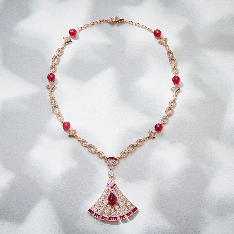 Collier Éventail en Cuivre Plaqué Or avec Pierre Semi-précieuse