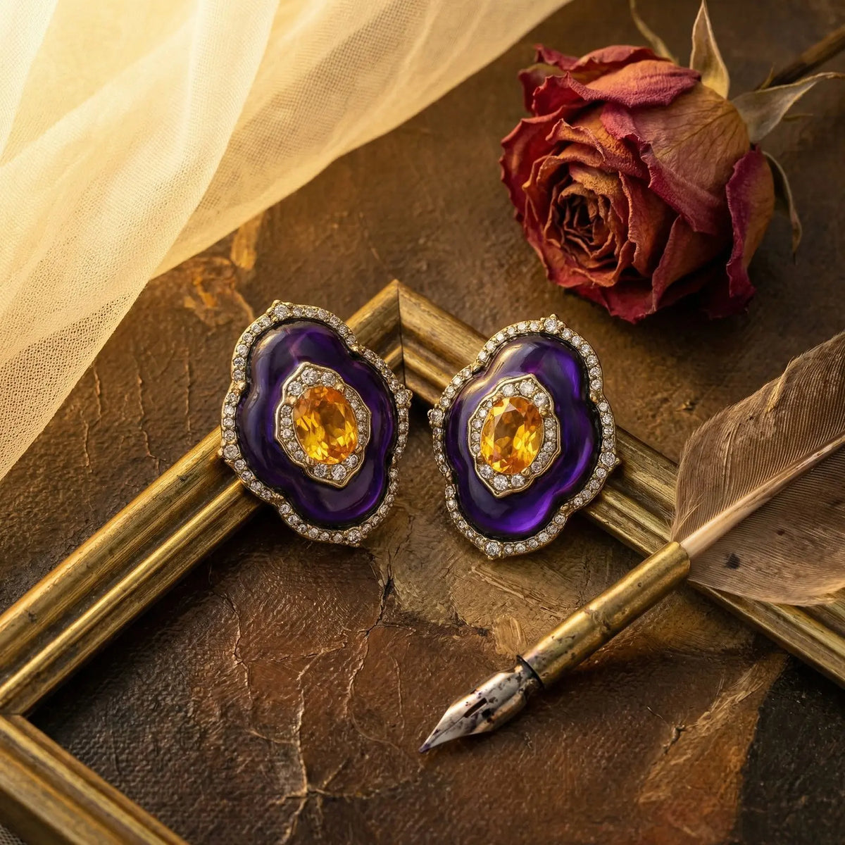 Ensemble collier, boucles d'oreilles et bague clous rétro style cour littéraire