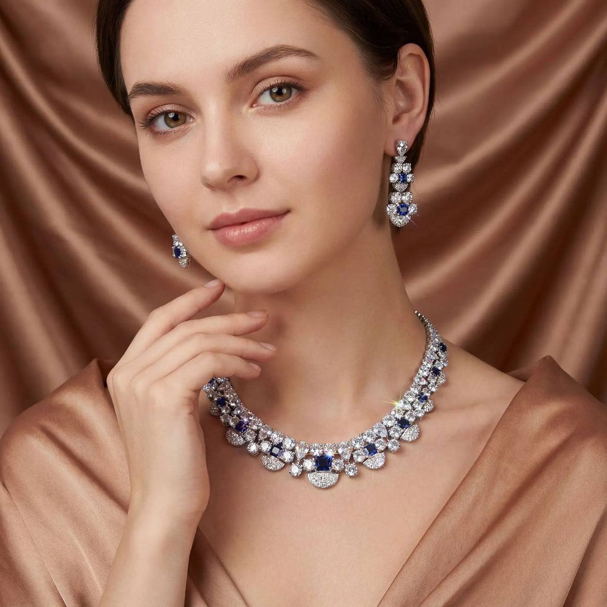 Luxury Emerald Green Crystal Necklace and Earrings Jewelry Set