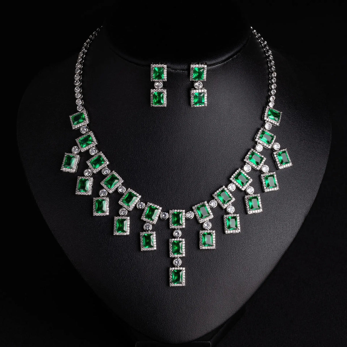 Luxury Emerald Green Crystal Jewelry Set – Statement Necklace and Earrings for Women