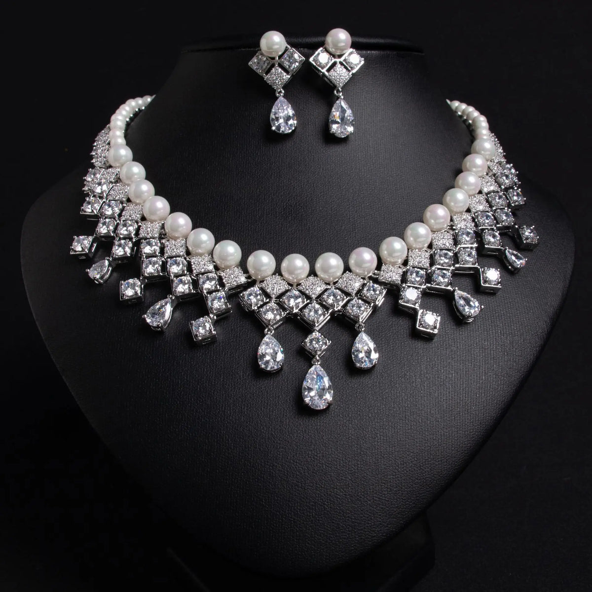 Parure de bijoux de luxe en perles et cristaux bleus pour femme