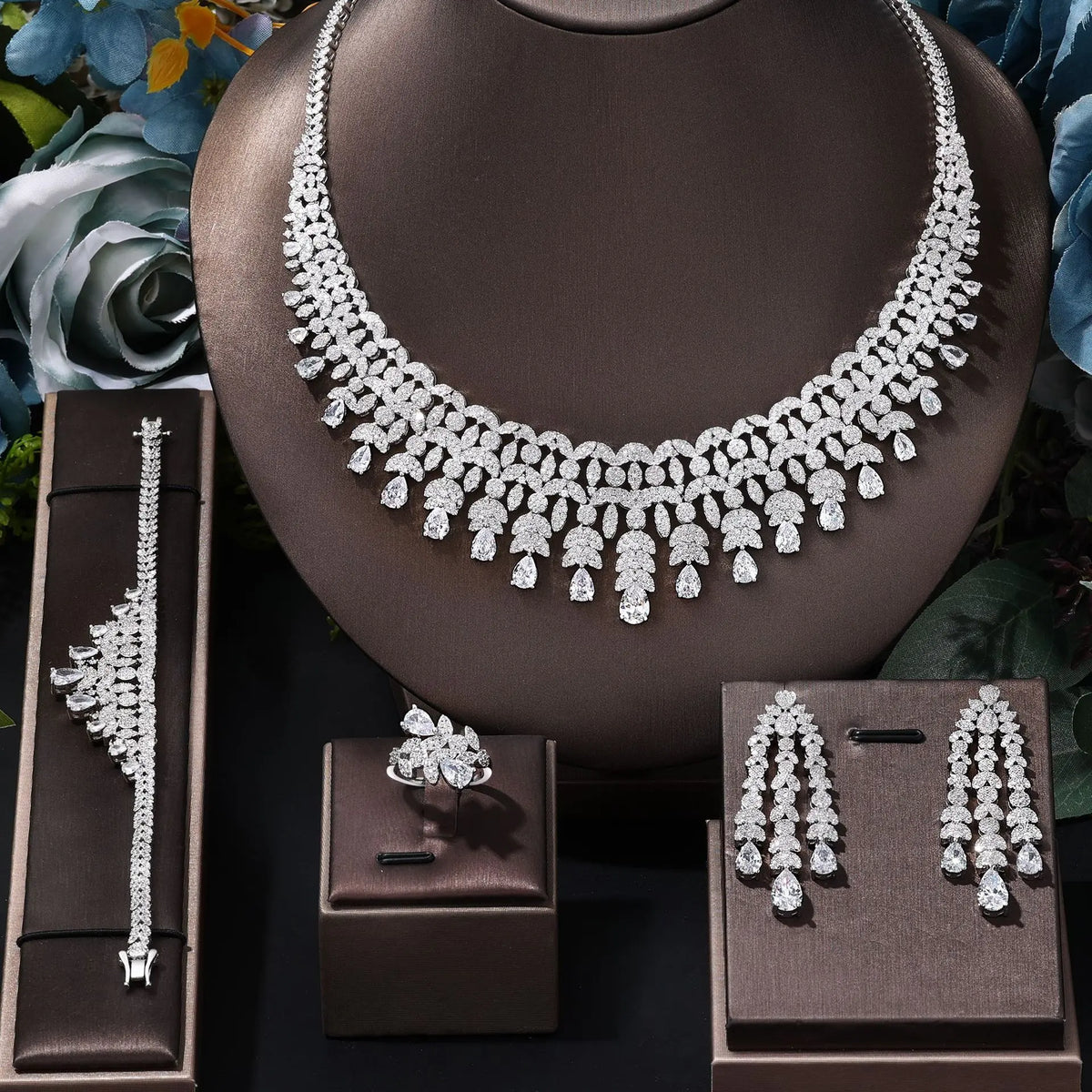 Parure de soirée élégante vert émeraude pour femme