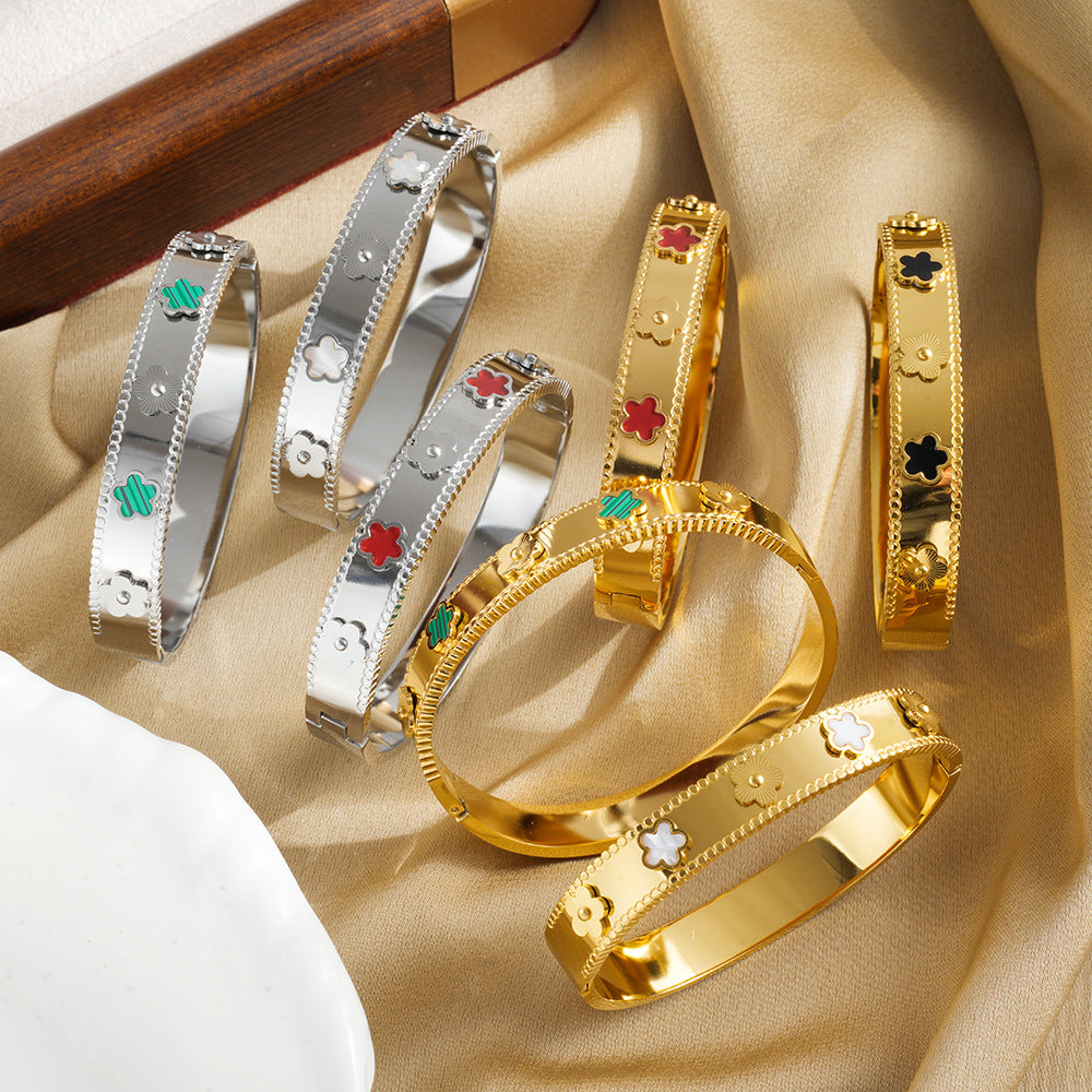 Fashion Clover Bracelet