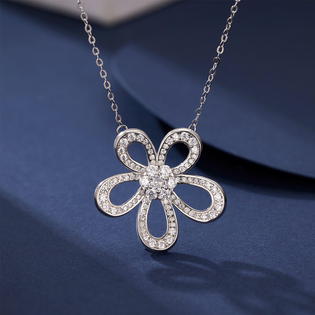 Diamond flower necklace