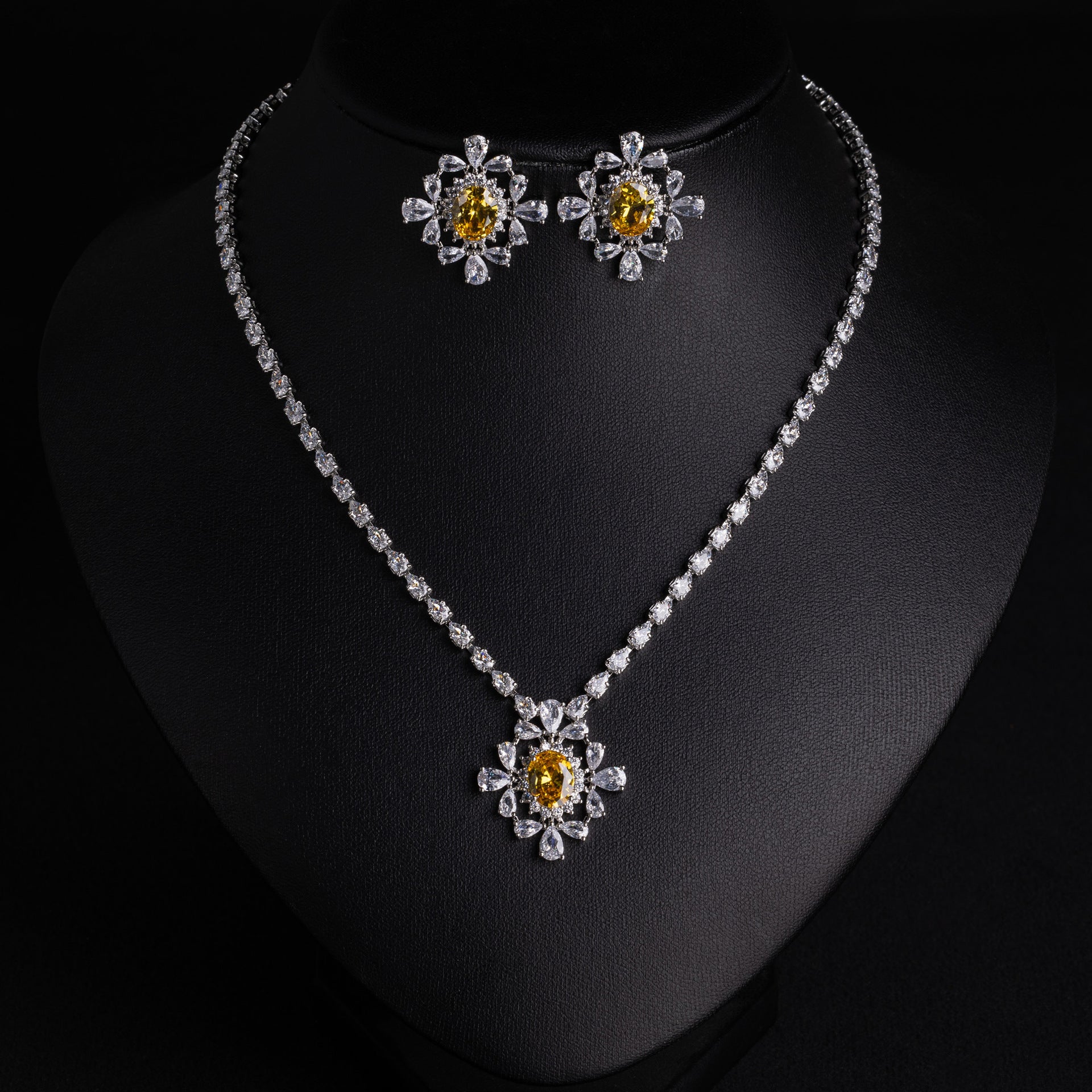 Elegant Emerald Crystal Jewelry Set – Silver Tone Necklace Earrings for Women