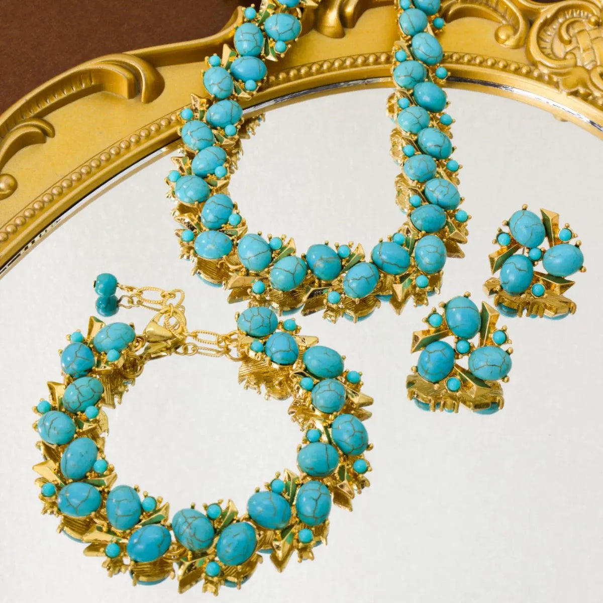 Bijoux fantaisie vintage boucles d'oreilles, bracelets et colliers