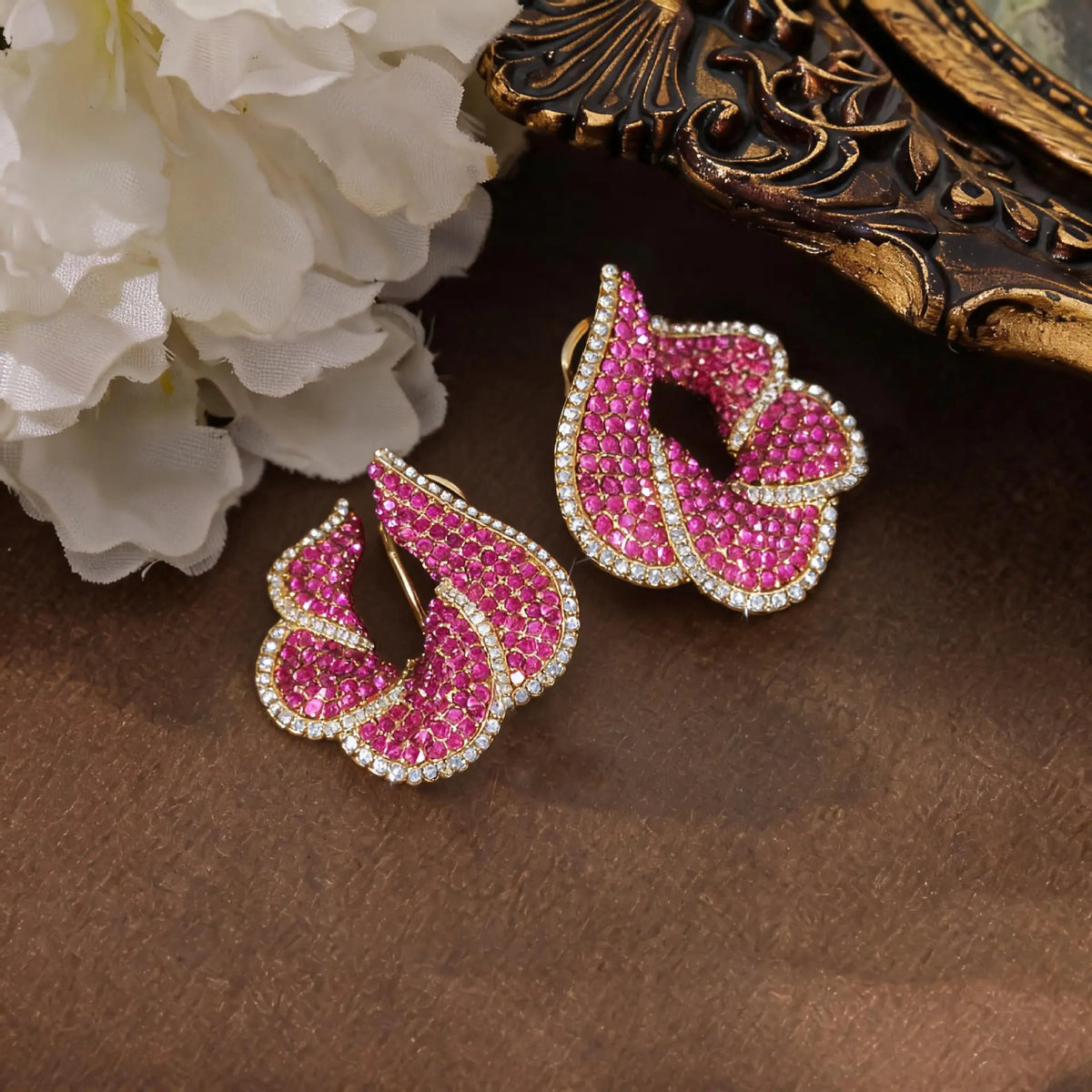 Boucles d'oreilles clous de mode européennes et américaines, tempérament, tendance rétro, boucles d'oreilles fleur rose