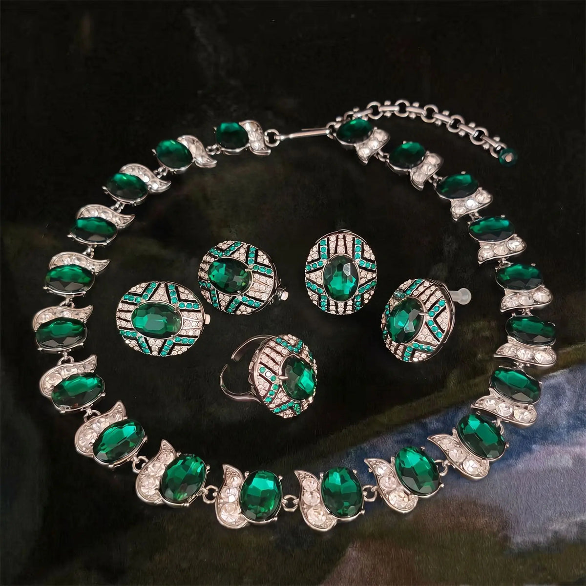 Full Diamond Ladies Jewelry Set Earrings Necklace Romantic Accessory Set