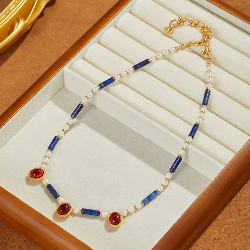 Collier ras du cou simple en perles de lapis-lazuli