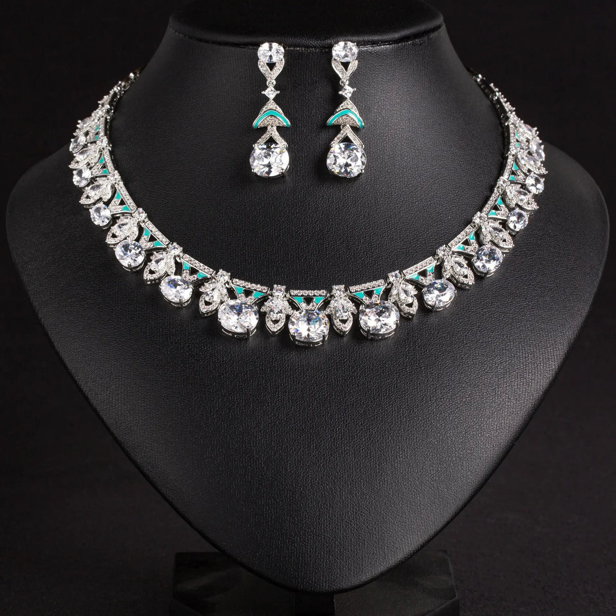 Parure de bijoux collier et boucles d'oreilles en cristal violet améthyste de luxe