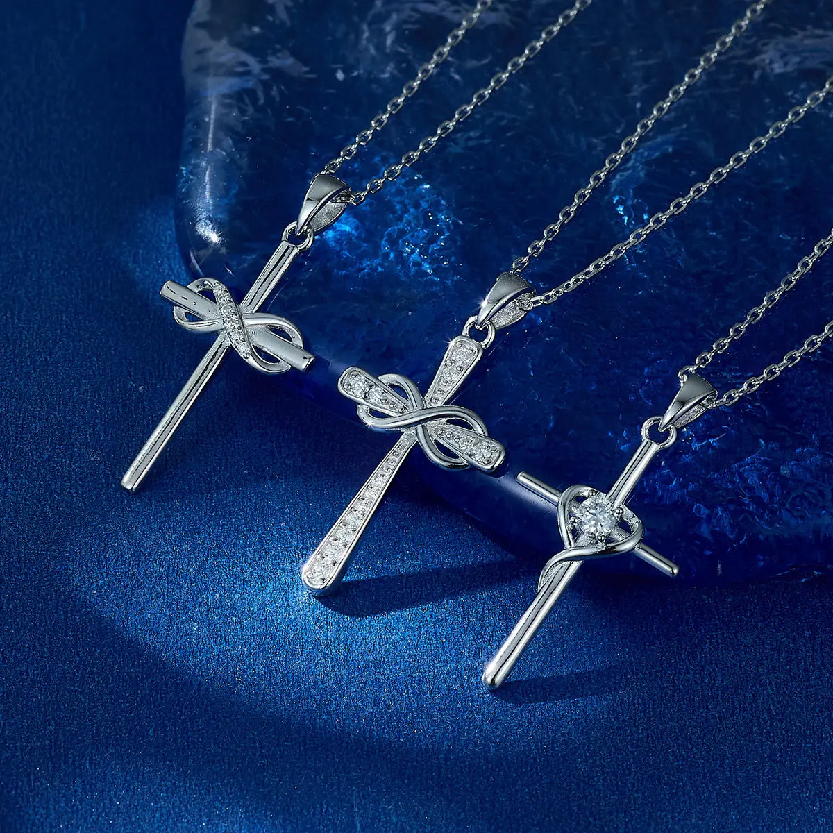 Collier croix en argent sterling S925 avec diamants du Mozambique