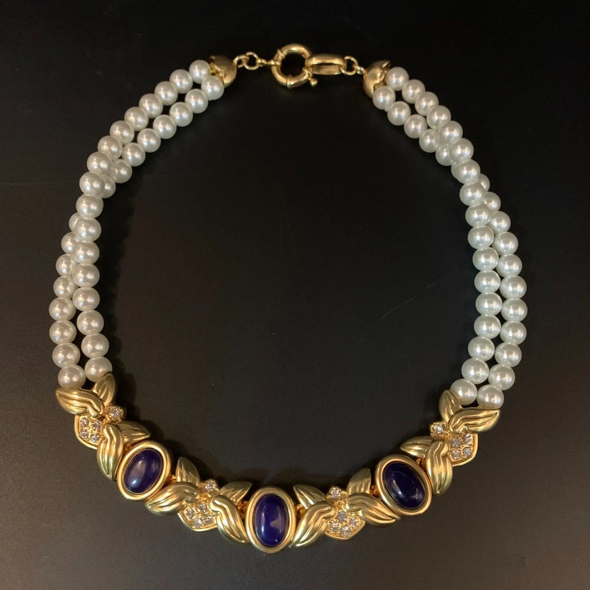 Collier de lapis-lazuli émaillé « Medieval Heavy Industry »