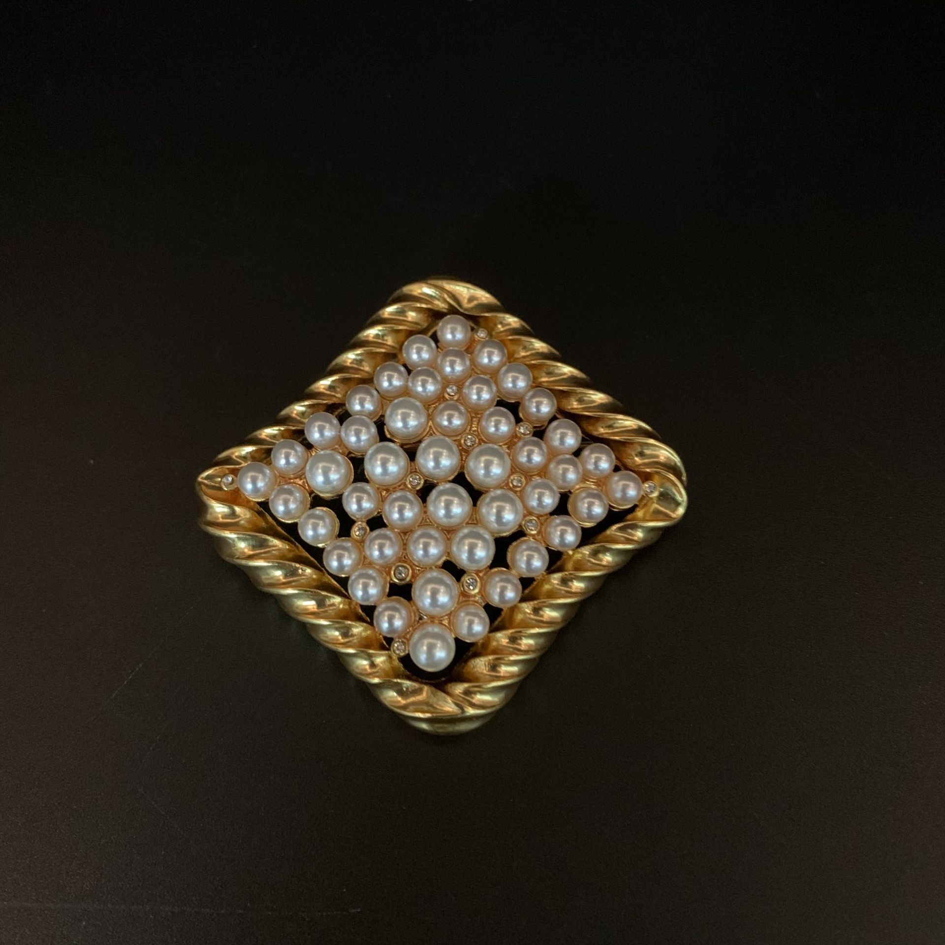 Vintage Heavy Industry Pearl Necklace Series