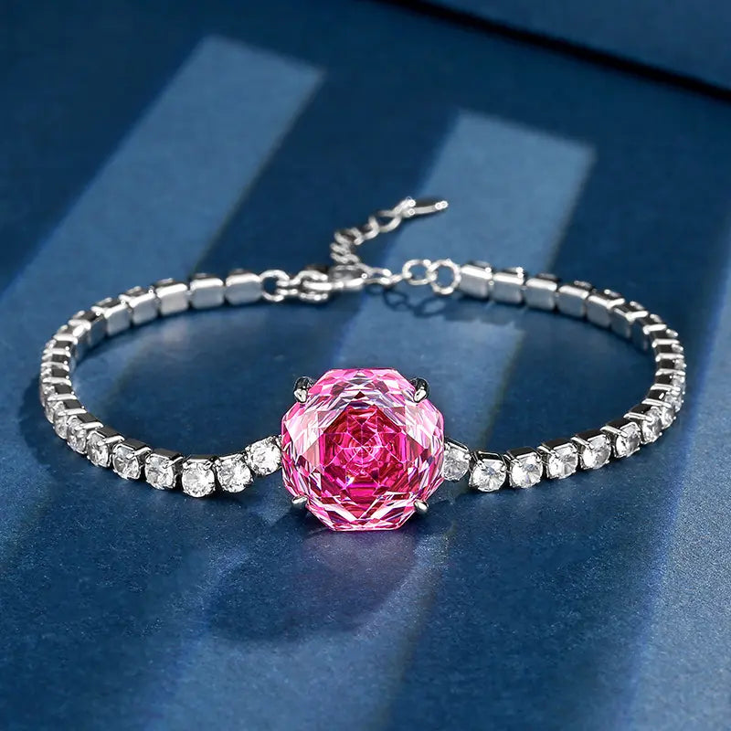 Bracelet élégant entièrement incrusté de zircons