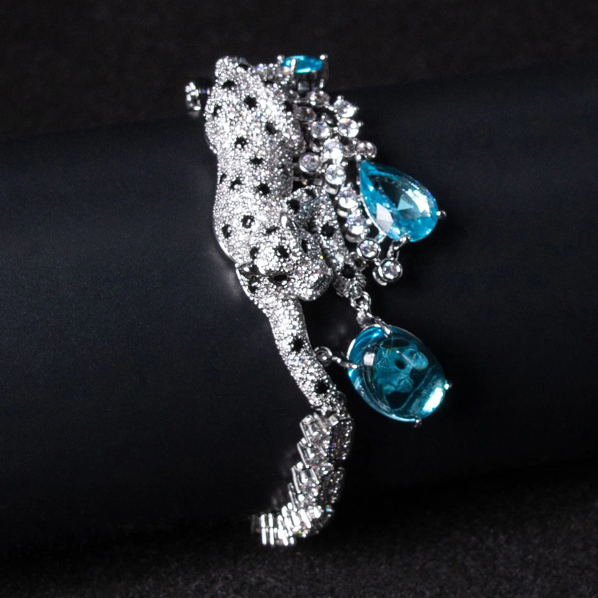 Bracelet Léopard de Luxe Entièrement en Cristal pour Femme