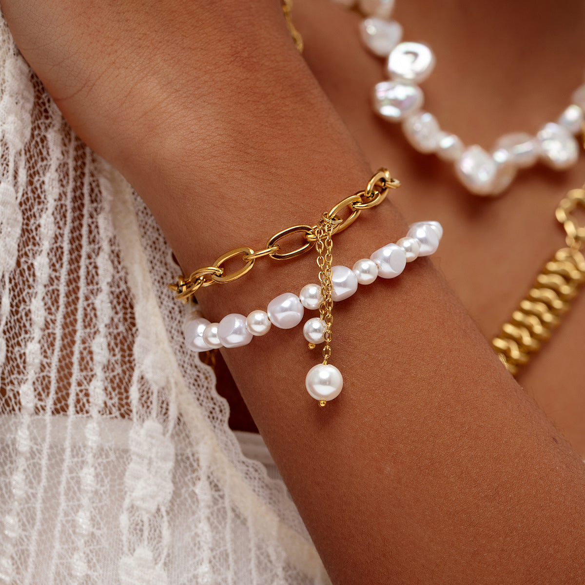 Fashion stitching pearl titanium steel bracelet