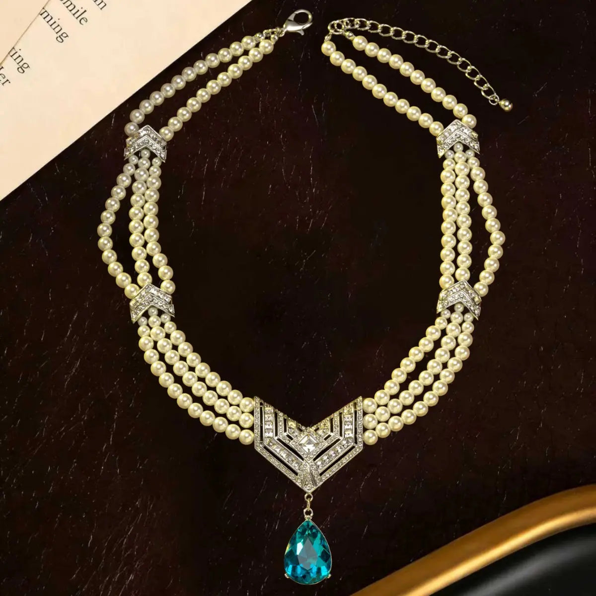 Vintage multi-layer pearl crystal pendant necklace