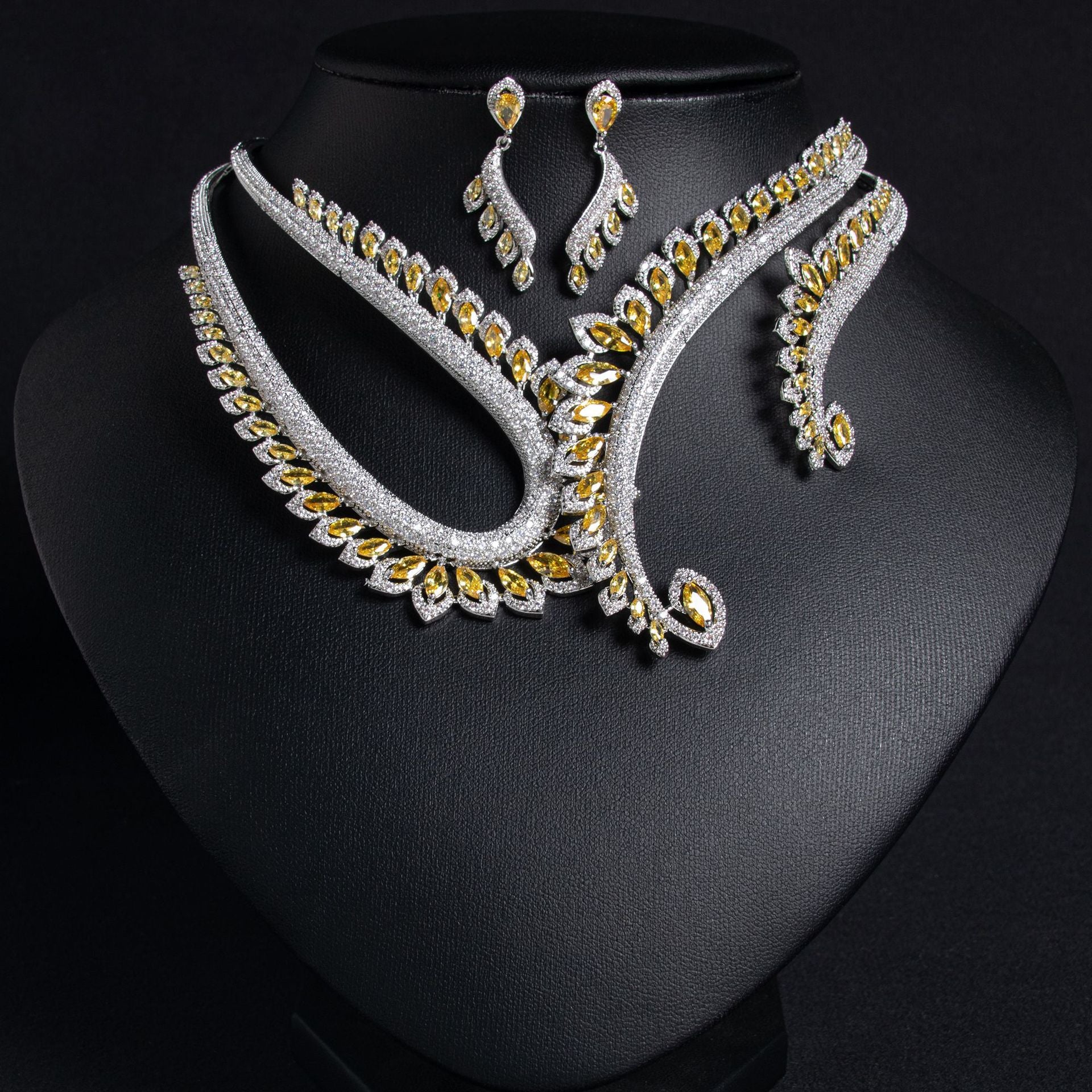 Glamorous Red Gemstone Necklace and Earrings Set – Luxury Evening Jewelry Collection