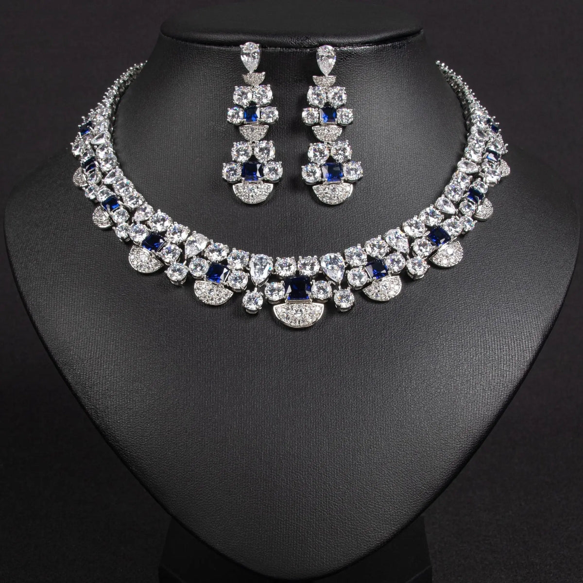 Luxury Emerald Green Crystal Necklace and Earrings Jewelry Set