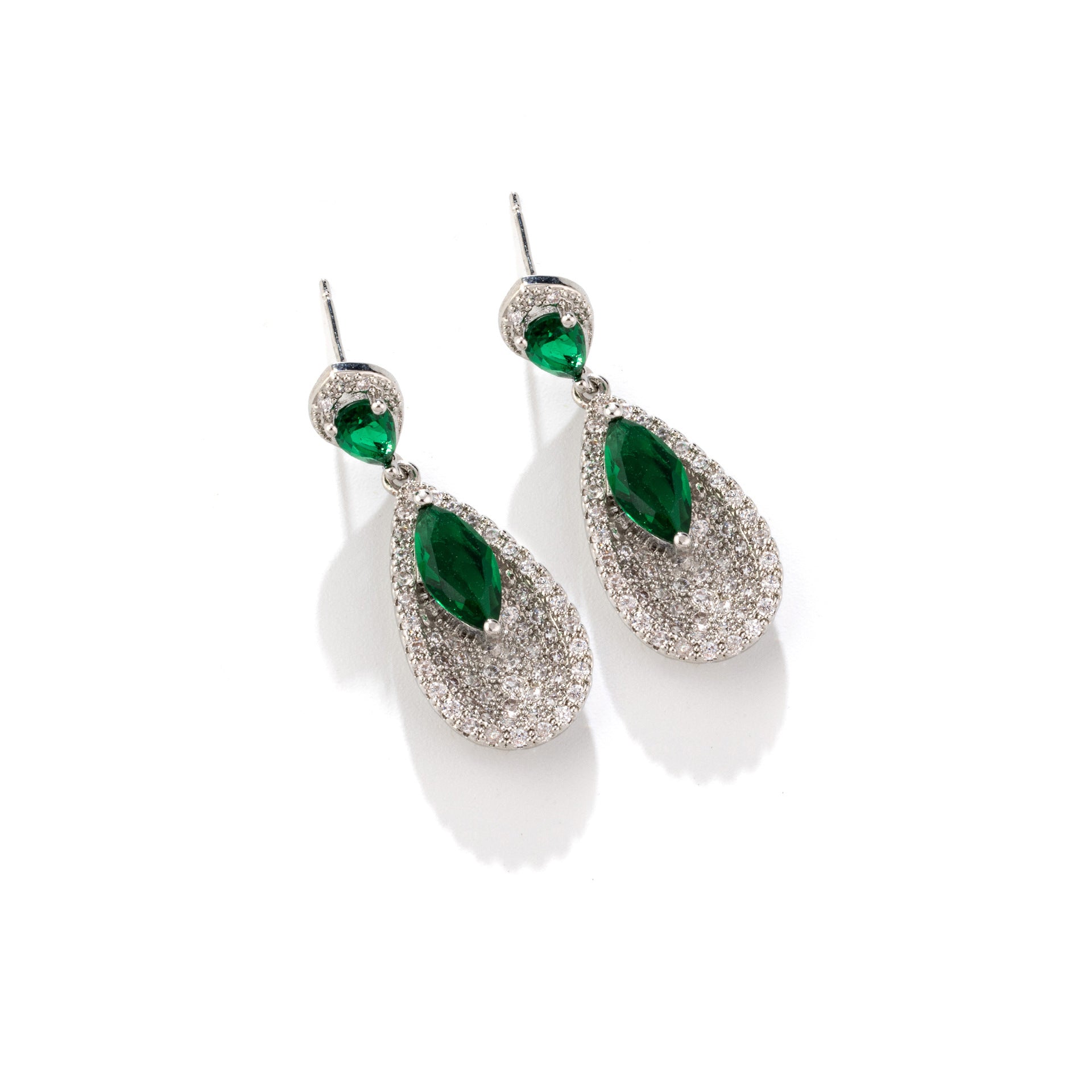 Luxury White Pearl Necklace Set – Emerald Green Drop Earrings Jewelry