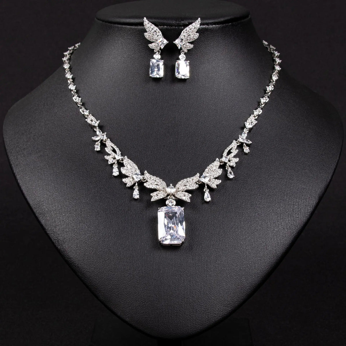 Parure collier de déclaration élégant en cristal rubis vintage
