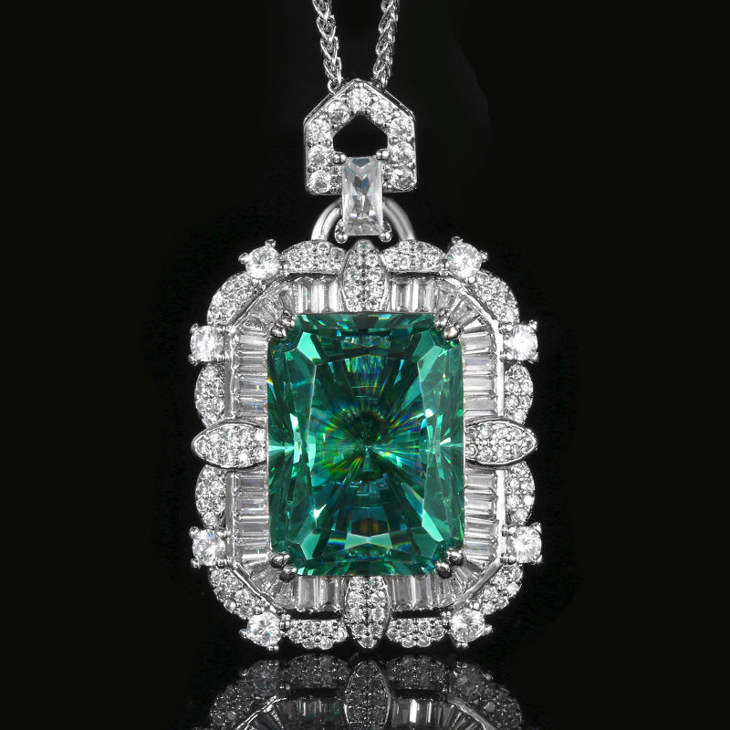 Luxury Emerald Green Crystal Necklace and Ring Jewelry Set