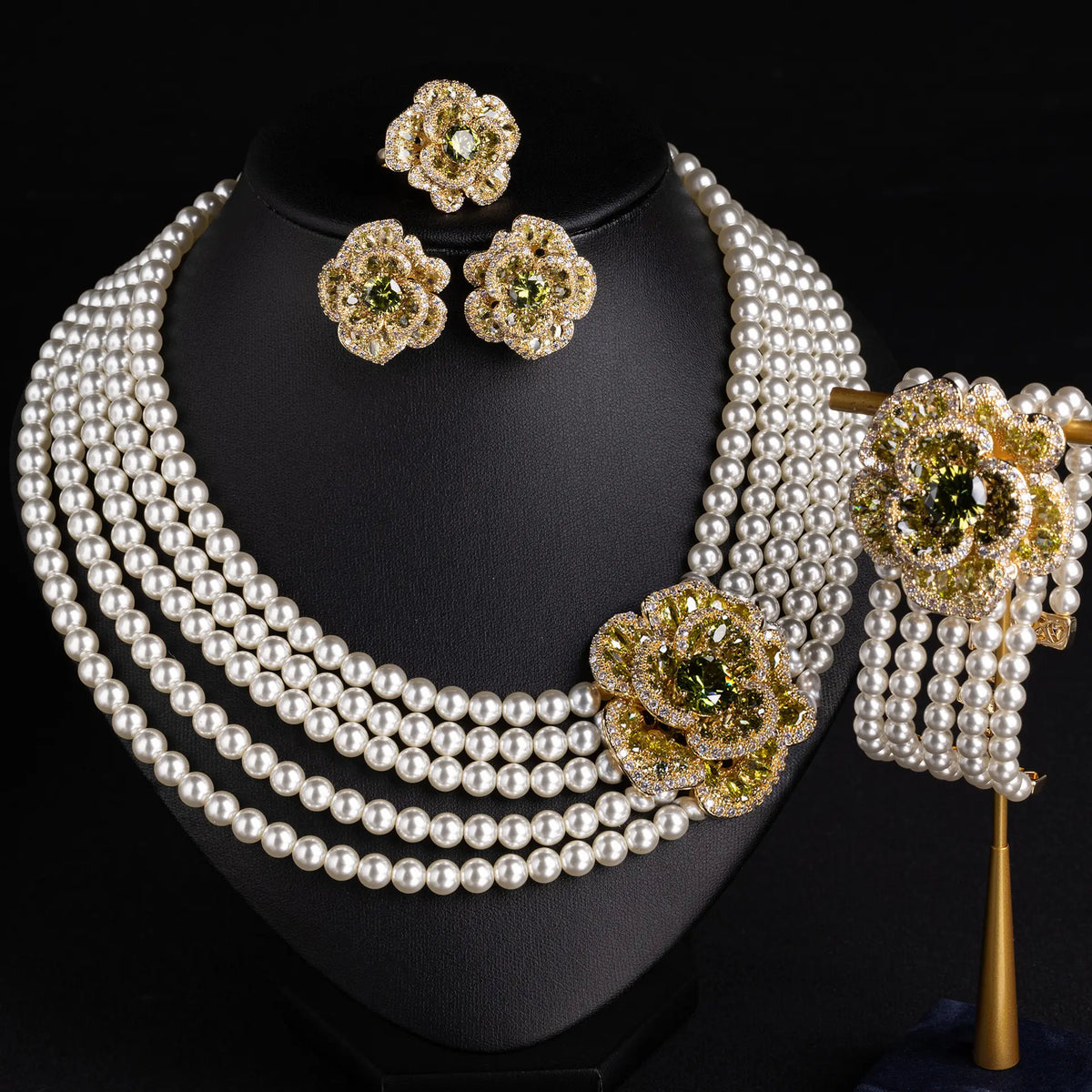 Elegant Pearl Floral Jewelry Set – Luxury Necklace Earrings Bracelet for Women