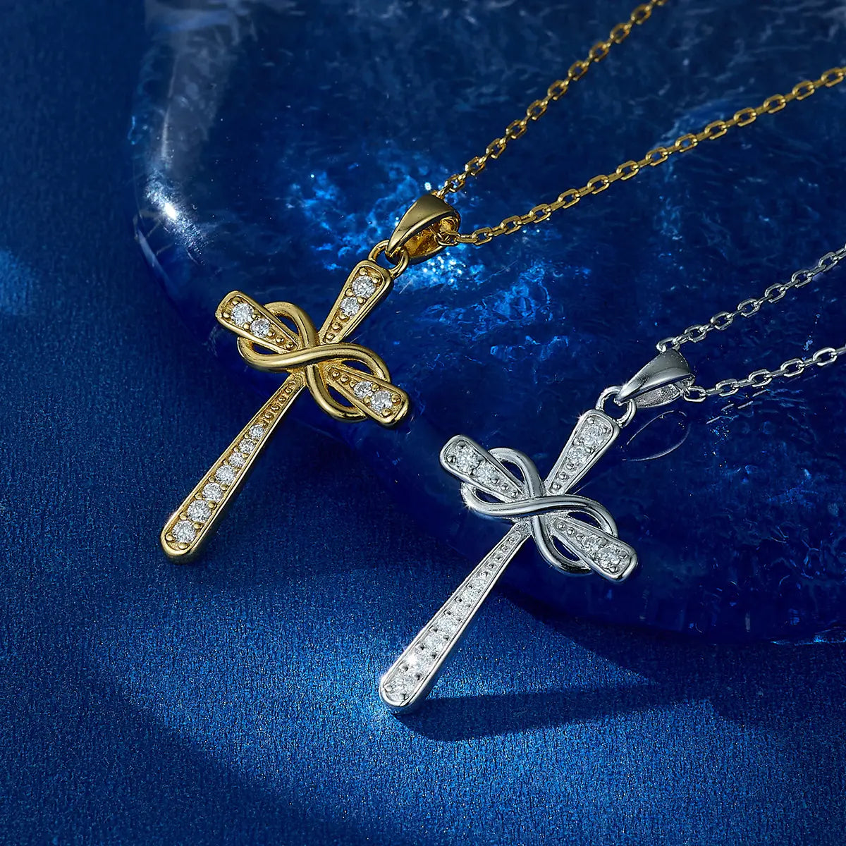 Collier croix en argent sterling S925 avec diamants du Mozambique