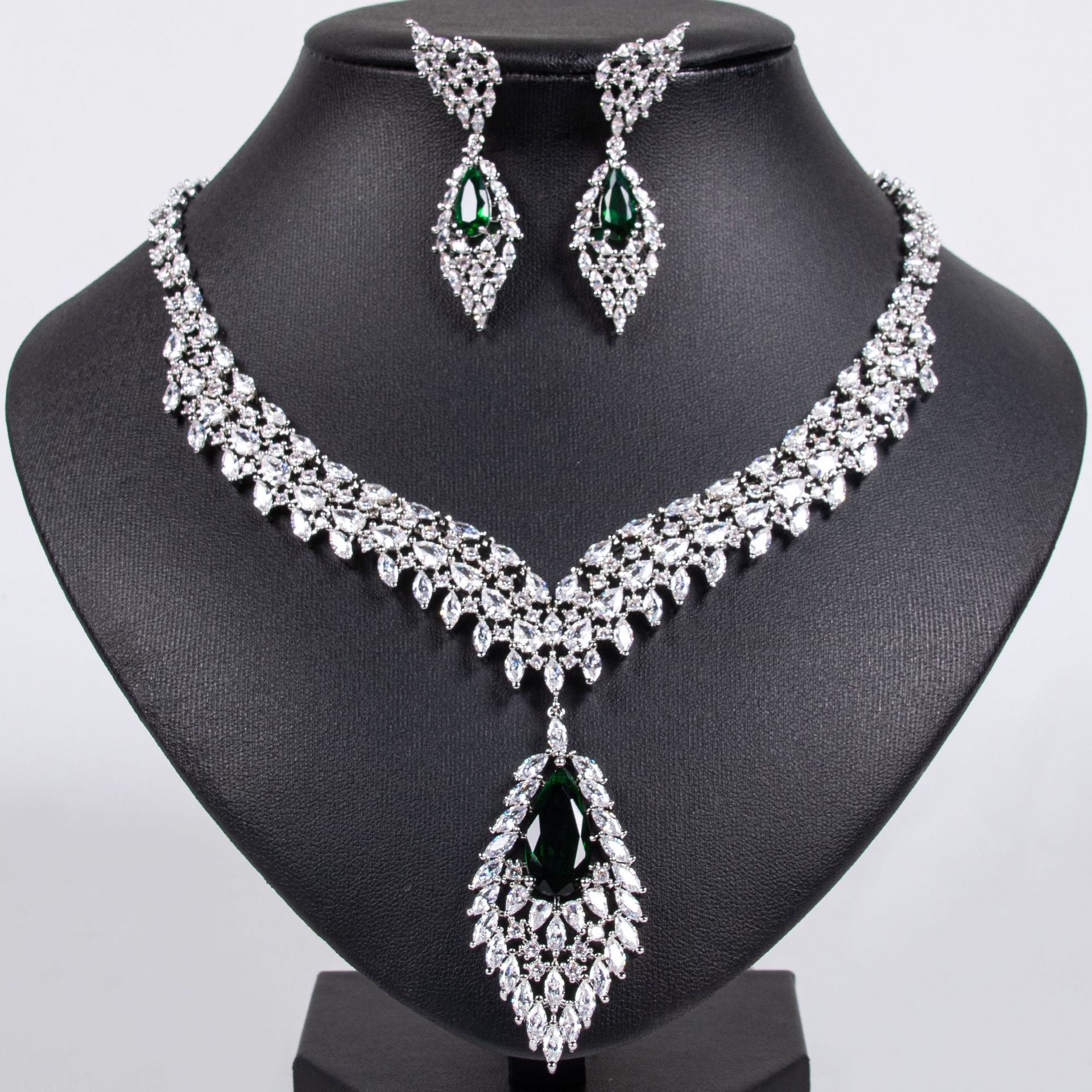 Luxury Zircon Wings Earrings Necklace Set