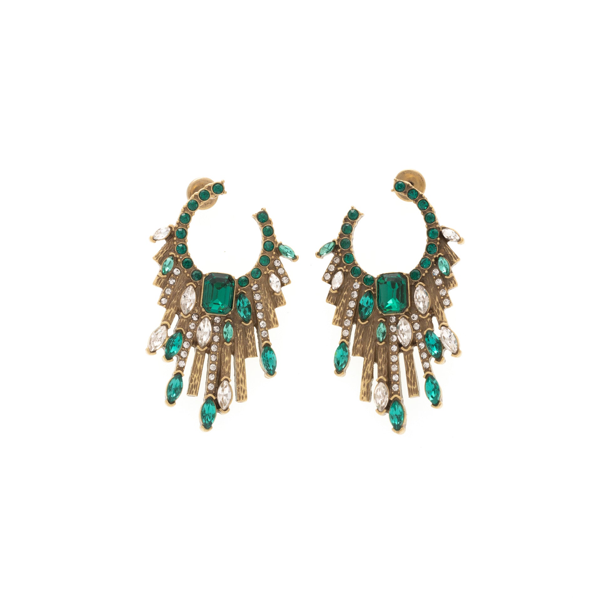 French retro niche design feature earrings