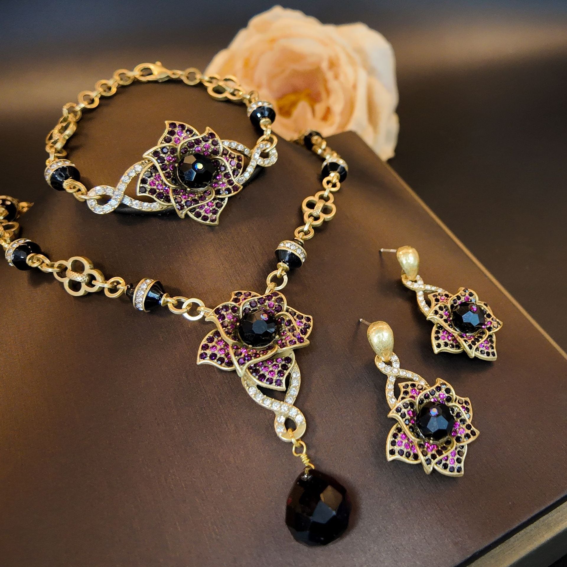 Three-dimensional double-layer camellia polygonal glazed set