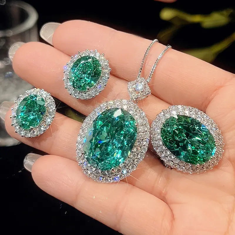 Parure de bijoux de luxe Aurore Cristalline Florale – Collier avec pendentif, boucles d'oreilles clous et bague