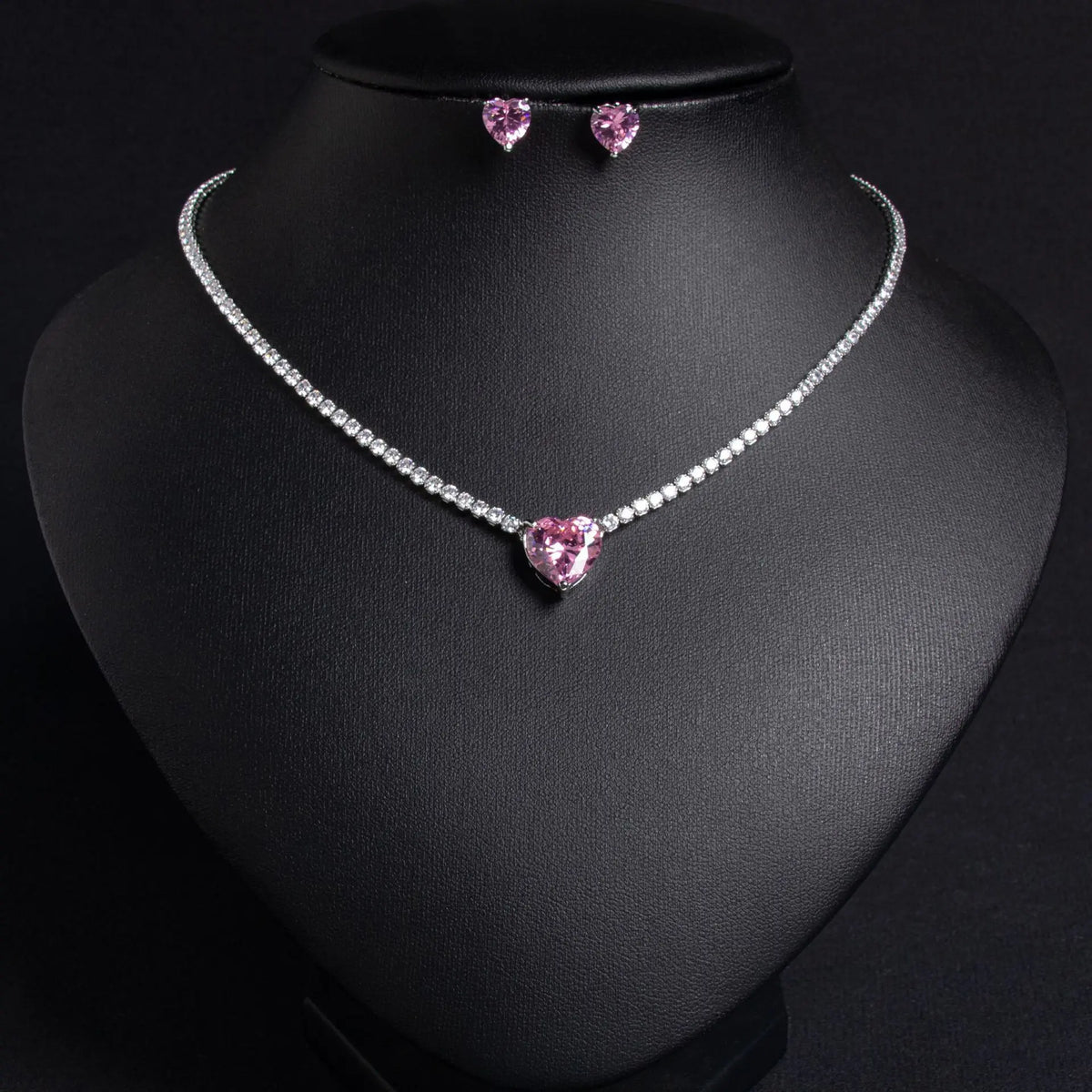 Ensemble de bijoux de luxe avec collier et boucles d'oreilles en cristal rose en forme de cœur pour femme
