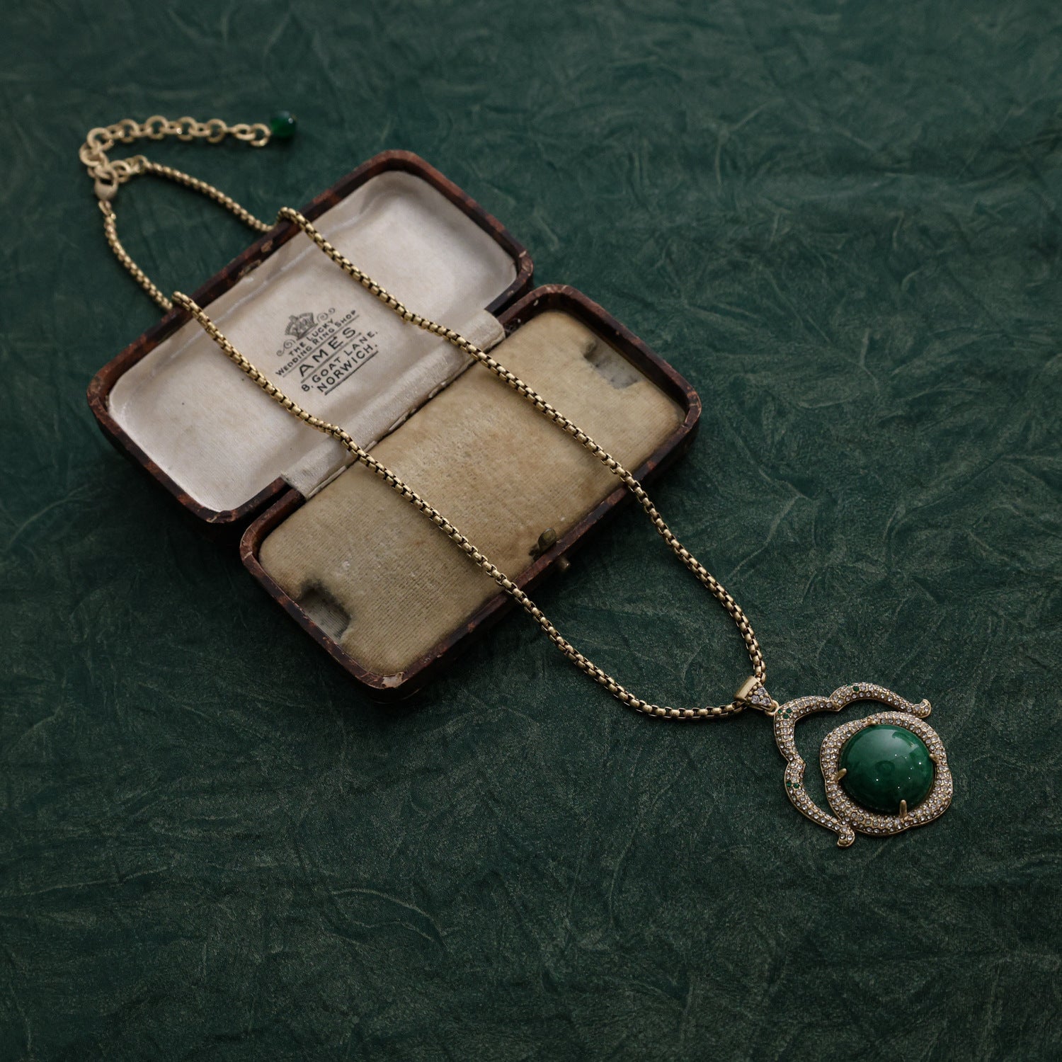 Bohemian Vintage Camellia Emerald Jewelry Set