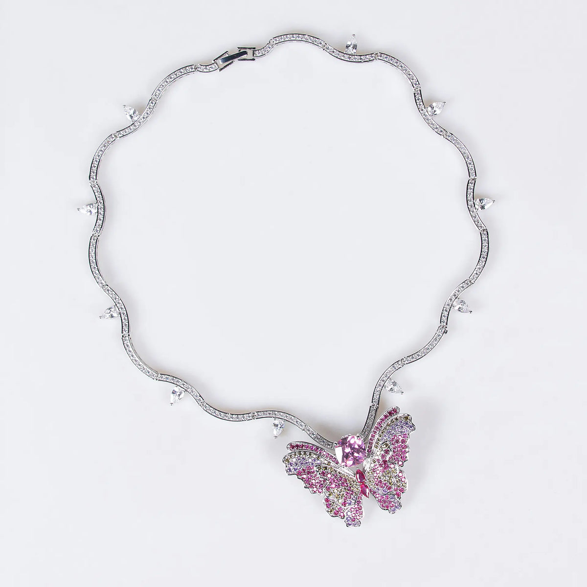 Nouveau collier papillon couleur double zircon serti