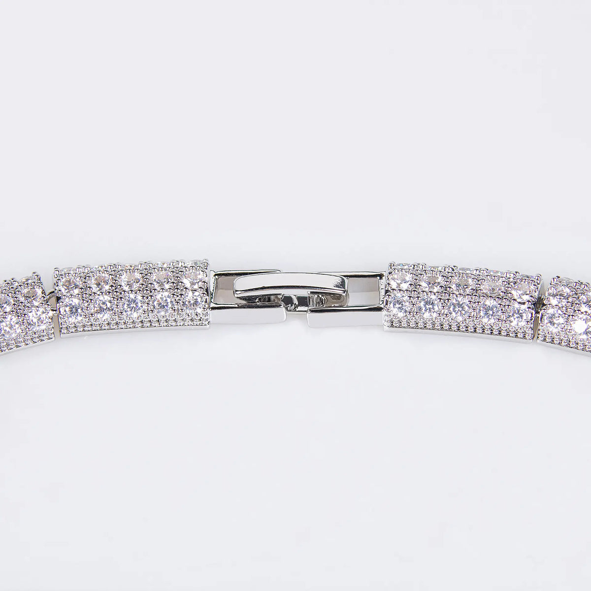 High temperament jewelry snake diamond necklace retro atmosphere light luxury style collarbone chain new women
