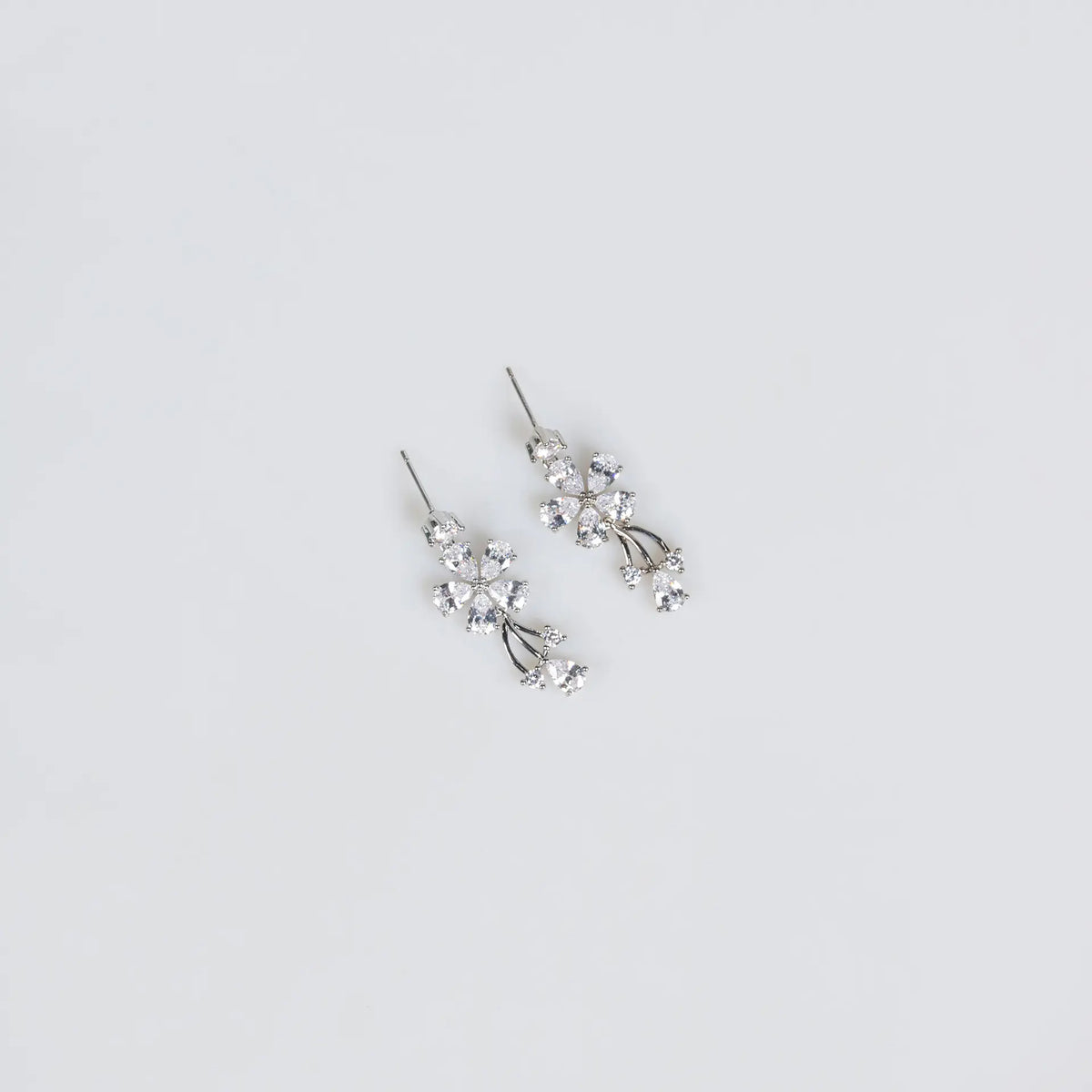 Elegant Silver Floral Crystal Necklace and Earrings Jewelry Set